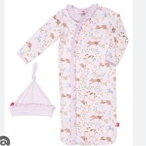 Girls Magnetic Me Best Fur End newborn gown and hat 0-3 months new with tags